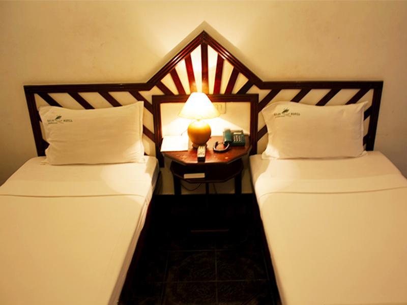 Raja Hotel Ковалам Экстерьер фото